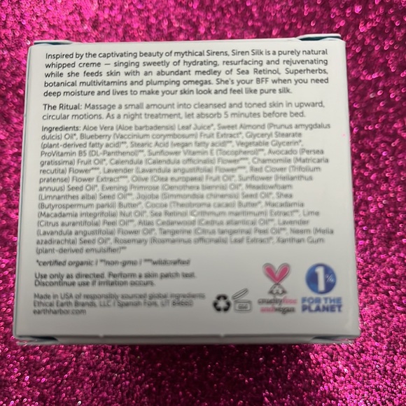 Earth Harbor Silk Siren multitasking hydration cream sea retinol +super herbs - Picture 8 of 10